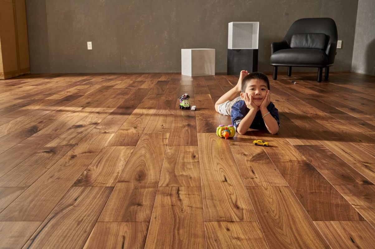 Vật liệu sàn gỗ trong nhà: Với một loạt các vật liệu sàn gỗ cao cấp có sẵn trong danh mục sản phẩm của chúng tôi, bạn không còn phải lo lắng về việc chọn lựa các vật liệu sàn nhà phù hợp cho ngôi nhà của mình. Với chất lượng cao và giá cả phải chăng, chúng tôi sẽ đem đến cho bạn một không gian sống đẹp và bền vững nhất.